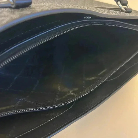 Michael Kors Purse & Wallet Sheila Large Signature & Metallic Tote Bag Black - Picture 8 of 12